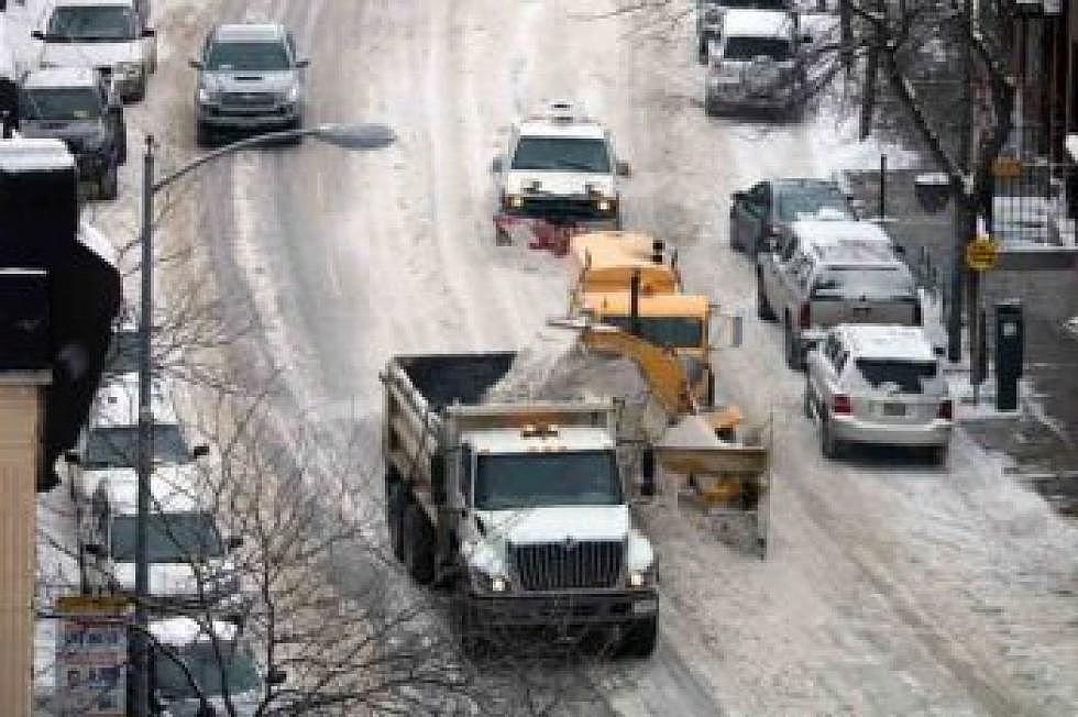 City to adjust snowplowing schedule to beat traffic, hit side streets